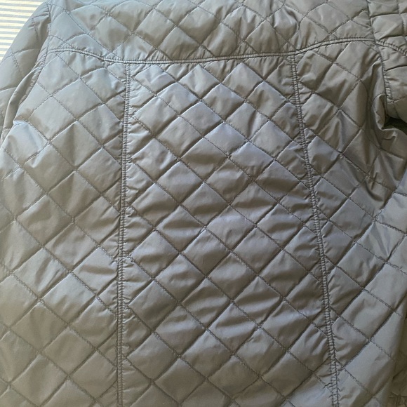 Girls Quilt Coat - Picture 2 of 5